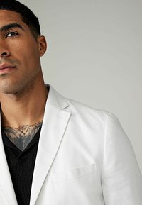 Next SLIM FIT LINEN BLEND TWO BUTTON - Sakko - white