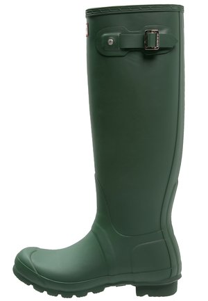 Groene rubberen laarzen tot de knie met een glanzende afwerking, verstelbare gespsluiting, ronde neus en een gestructureerde zool voor grip.