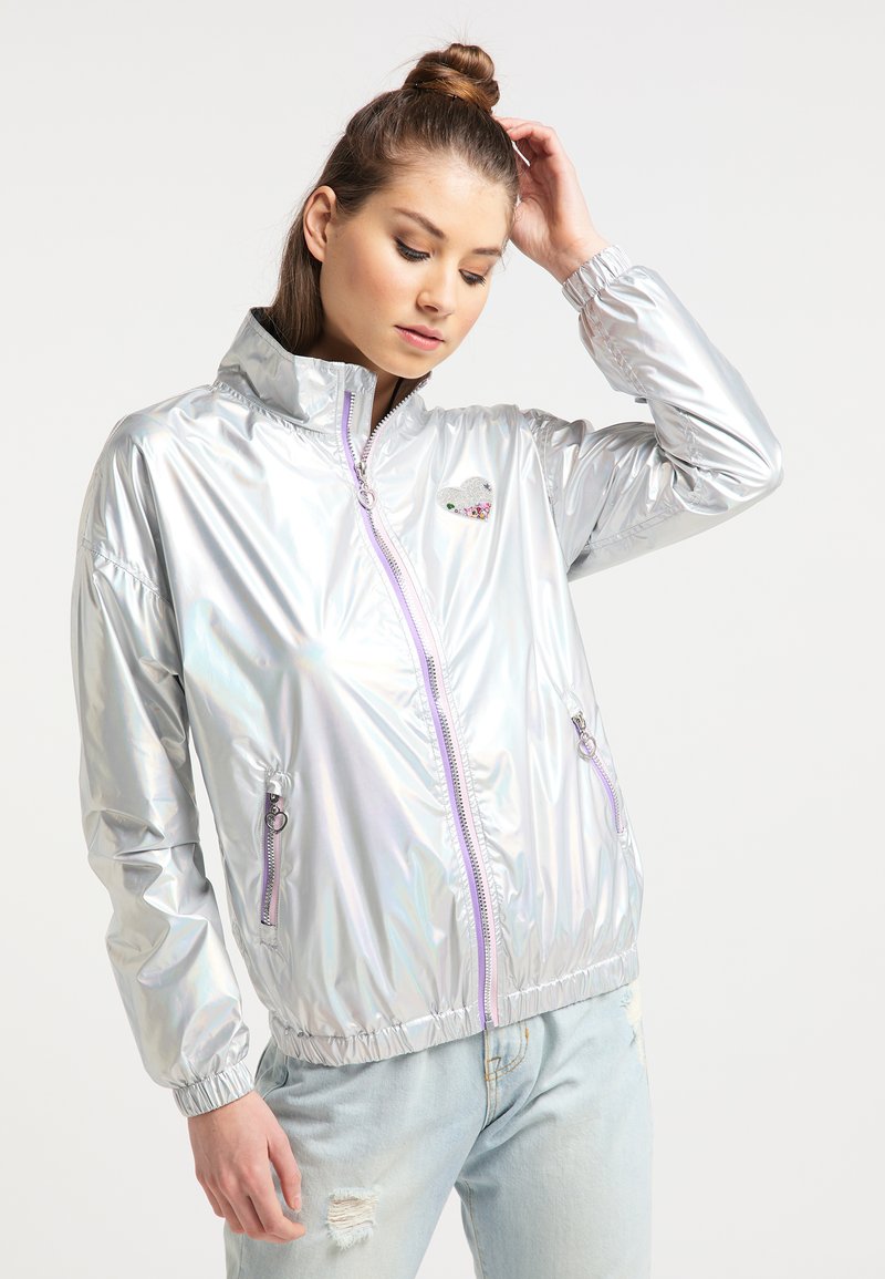 Damen Leichte Jacken | myMo Leichte Jacke silver holographic/silberfarben - DJ74241 Damen Leichte Jacken | myMo Leichte Jacke silver holographic/silberfarben - DJ74241