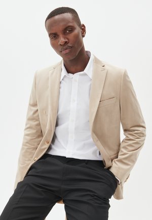 Matinique MAGEORGE ELEGANT VELVET BLAZER - Veste de costume - plaza taupe