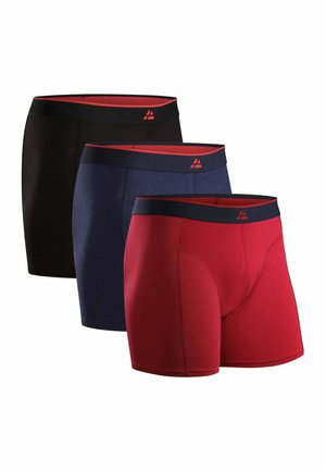Tres pares de calzoncillos tipo boxers en negro, azul marino y rojo. Cada uno cuenta con una cinturilla en contraste con un detalle de logo y un diseño ajustado.