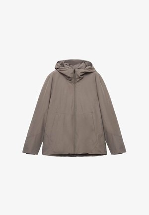 Jachetă ușoară cu glugă, de culoare taupe estompat, cu fermoar complet pe față, buzunare laterale și textură netedă, având un design minimalist.