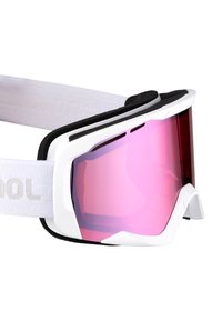 Bílé lyžařské brýle s růžovým zrcadlovým sklem, černou pěnovou výstelkou a bílým nastavitelným páskem s jemným brandingem.
