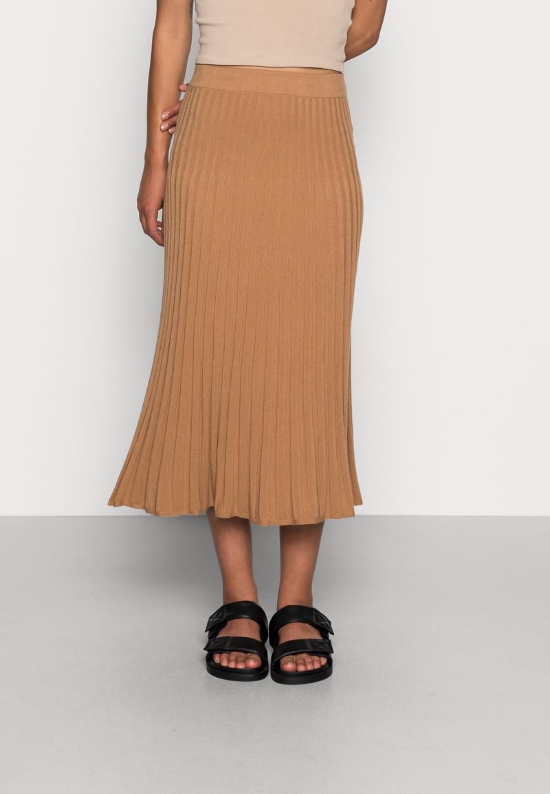 ONLY Pennkjol - brown