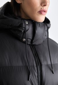 HUGO FALENTINA - Χειμωνιάτικο παλτό - black