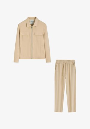 FRILIVIN, ENSEMBLE VESTE ET PANTALON CONFORT ET STYLE DÉCONTRACTÉ - Veste mi-saison - camel