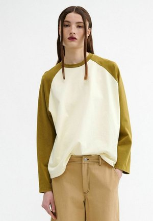 Long sleeved top - cargo green