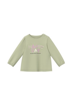 Jasnozielona koszulka niemowlęca z długim rękawem z napisem "SZCZĘŚLIWY DZIEŃ, ciesz się każdą chwilą" oraz małą grafiką kwiatu na przodzie, zapinana na zatrzaski na ramieniu.