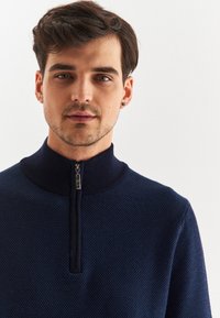 Pako Lorente Sweter