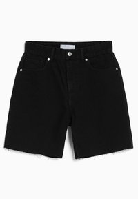 Mustat farkkushortsit, joissa on korkea vyötärö, etutaskut, metalliknappi ja raaka helma. Kangas on sileä ja siinä on hienoinen kiilto.