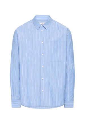 Lyseblå skjorte med knapper, vertikale hvide striber, spids krave, lange ærmer og en lomme på venstre bryst. Glat bomuldsstof.
