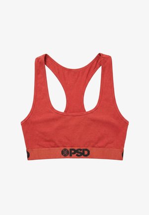 Rode racerback sportbeha met zwart "PSD" logo op de elastische band onderaan.