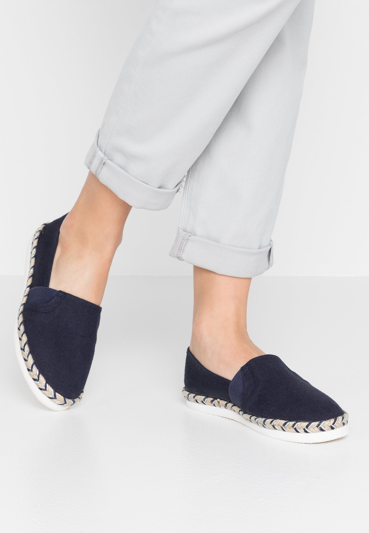 New Look Wide Fit WIDE FIT MARLENE Loafers navy Zalando.no New Look Wide Fit Klær, Sko & Accessories | Dameklær | Mote