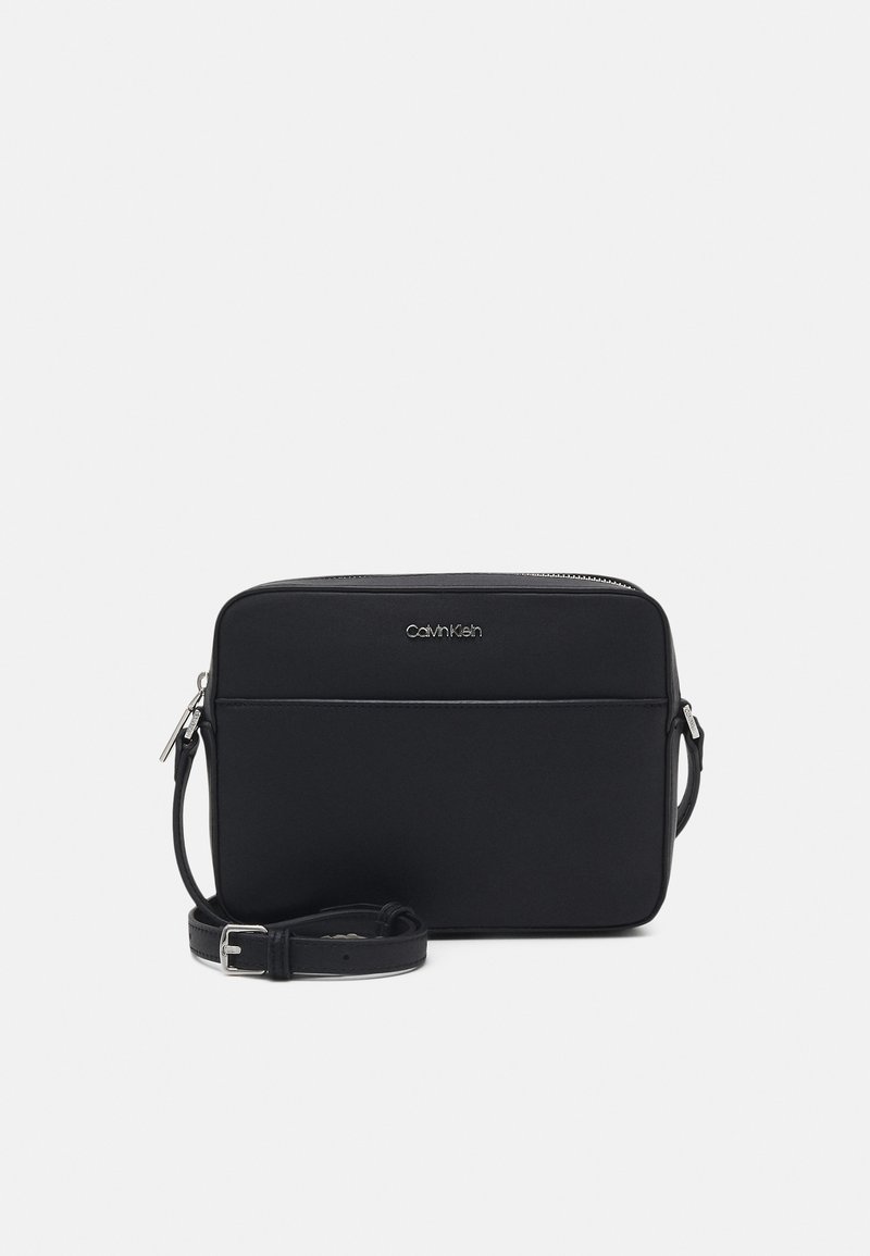 Calvin Klein MUST CAMERA BAG SLIP Across body bag black Zalando.co.uk