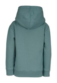 Huppari hillityssä teal-värissä, valmistettu pehmeästä puuvillasekoitetusta kankaasta. Varustettu ribbauskauluksilla ja -helmoilla, sileällä pinnalla ja kengurutaskulla.