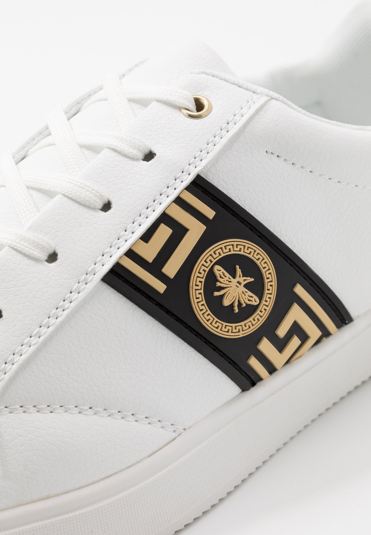 river island sneakers wit