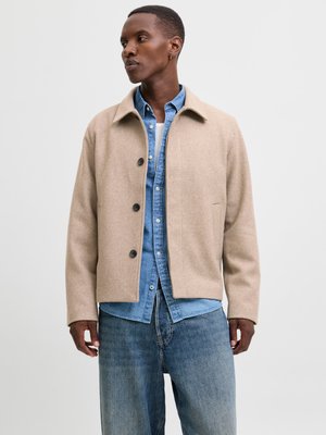 Jack & Jones JJEHARRISON - Allvädersjacka - greige