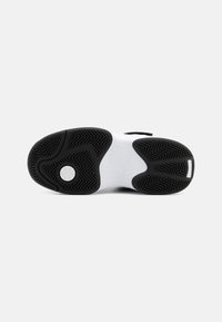 Jordan JORDAN MAX AURA 6 UNISEX - Sneakers basse - black/white