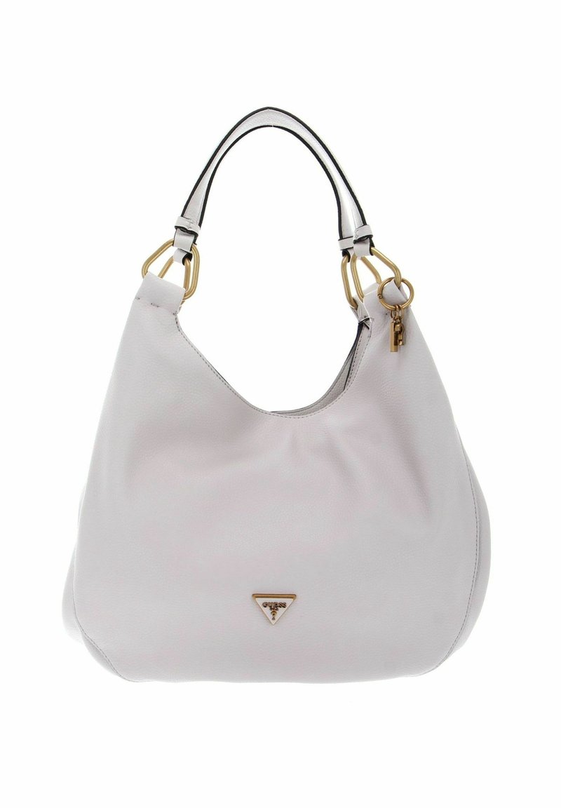 Sac à main en cuir blanc avec des ferrures dorées, un logo triangulaire à l’avant et un porte-clés en forme de clé attaché à la poignée.