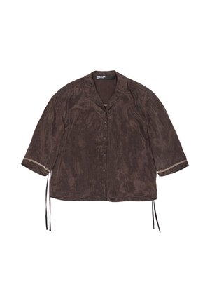 Braunes Kurzarmhemd aus strukturiertem Stoff mit Knopfleiste und Bindebändern am Saum. Verfügt über ein dekoratives Kettendetail an den Ärmeln.