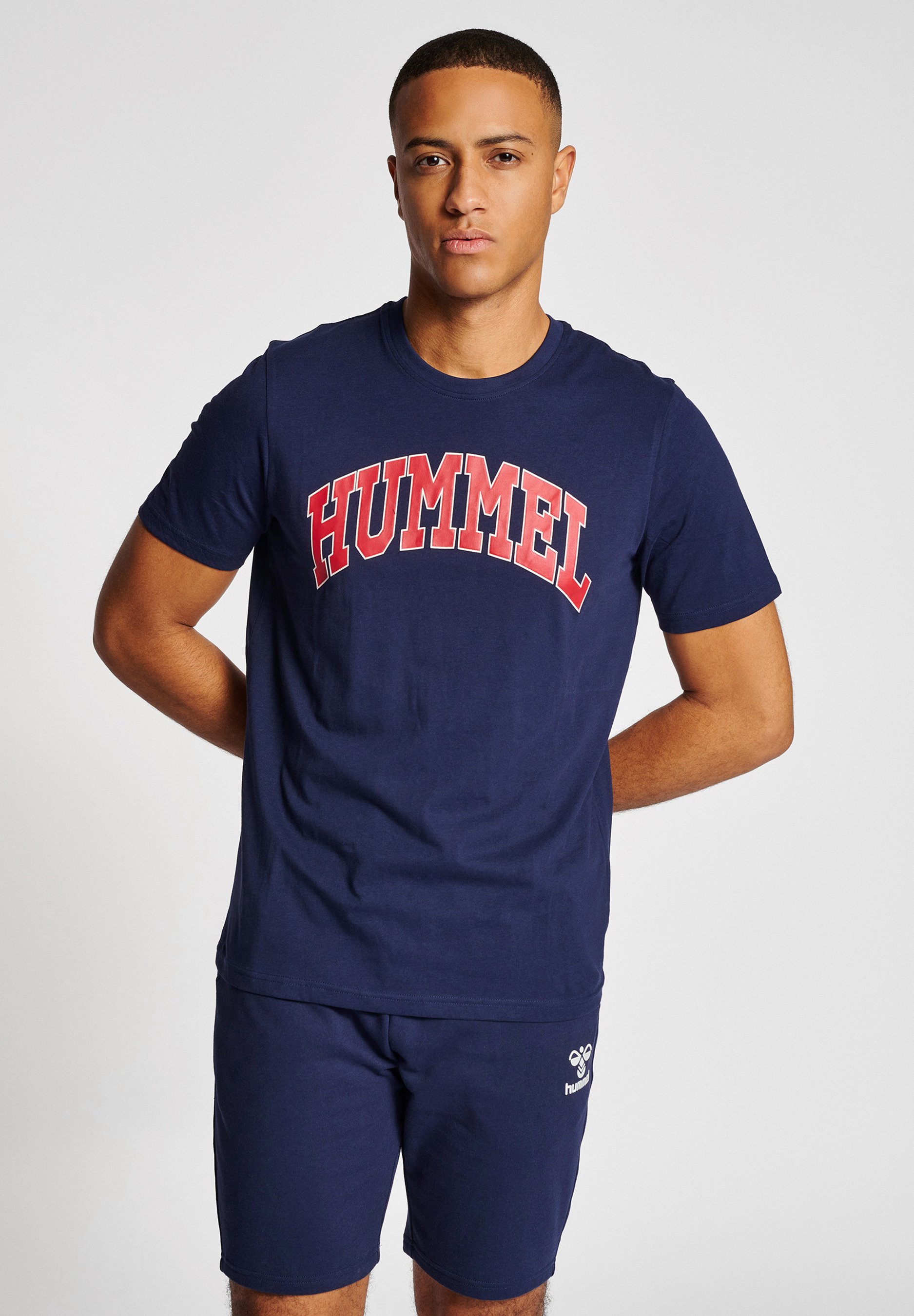 Hummel T-Shirt S/S Hmlic Für Erwachsene – 100% Baumwolle, Mit Logo In Stickerei & Druck