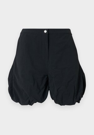 Mustad lühikesed püksid, mis on valmistatud kergest kangast, varustatud voltidega, nööbiga kinnitatav ja äärest ümarate servadega.