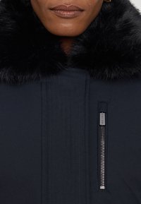 MICHAEL Michael Kors Žieminis paltas - admiral