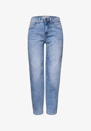 Jeans di denim azzurro chiaro a vita alta con bottone anteriore e cerniera, cinque tasche e lievi dettagli sbiaditi su cosce e ginocchia.