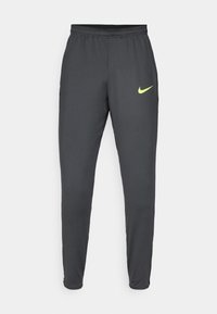 - Spodnie treningowe