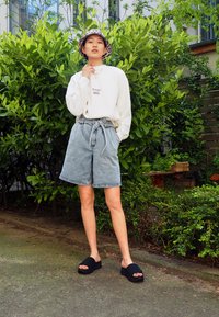 BDG Urban Outfitters SPHERE - Camisola - ecru