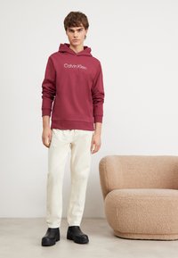 Calvin Klein DEGRADE LOGO HOODIE - Sweatshirt - deep starfire
