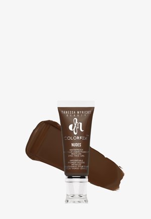Danessa Myricks Beauty DMB COLORFIX NUDES - Illuminanti