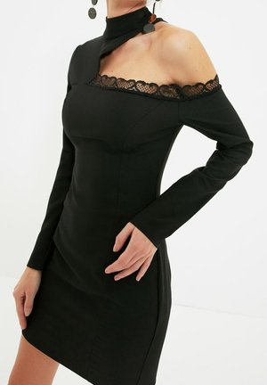 Trendyol, Robe fourreau - black