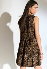 Next TALL  REGULAR FIT - Jerseykjole - leopard