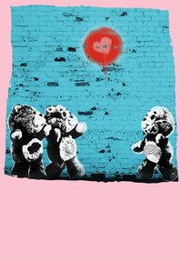 Drei Teddybären, schwarz und weiß, stehen vor einer blauen Backsteinmauer. Ein rotes Herz mit einem weißen Zentrum ist über ihnen abgebildet. Rosa Rand.
