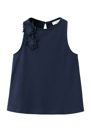 Mouwloze marineblauwe top met hoge hals, met twee gestructureerde bloemapplicaties op de linkerschouder en een knoopsluiting aan de achterkant.