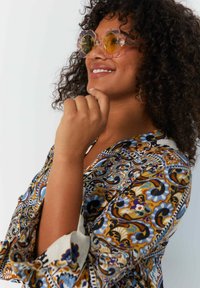 Jean Marc Philippe EN IMPRIMÉ - Bluse - cameltabac