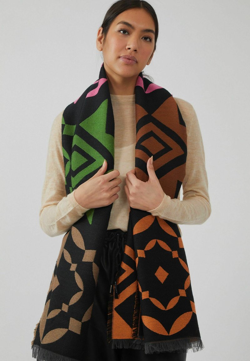 Codello MIT MUSTER IM ETHNO DESIGN - Schal - schwarz - Zalando