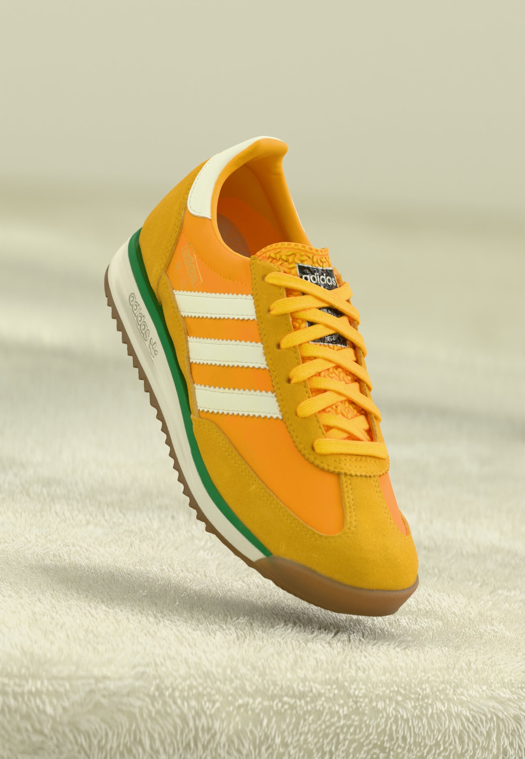 Adidas Gelbe Stoffschuhe Trend Adidas Sneaker Neon Gelb In Frankfurt Am Main