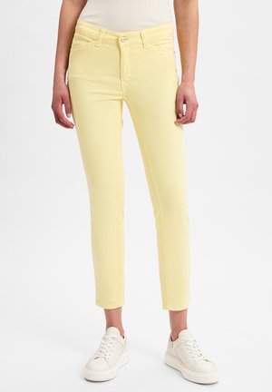 DREAM SUMMER WONDERLIGHT - Slim fit jeans - gelb