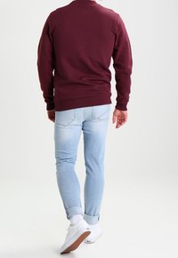 Ontour Sweater - dark red