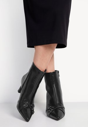 Tamaris, Boots à talons - black