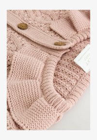 Non sélectionné, pink