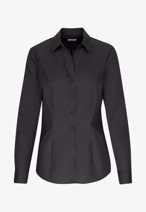 Zwarte blouse met lange mouwen van gladde stof. Heeft een puntkraag, volledige knopenlijst aan de voorkant en een getailleerde pasvorm met een gebogen zoom.