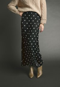 Next PETITE FIT - Maxi sukně - polka dot