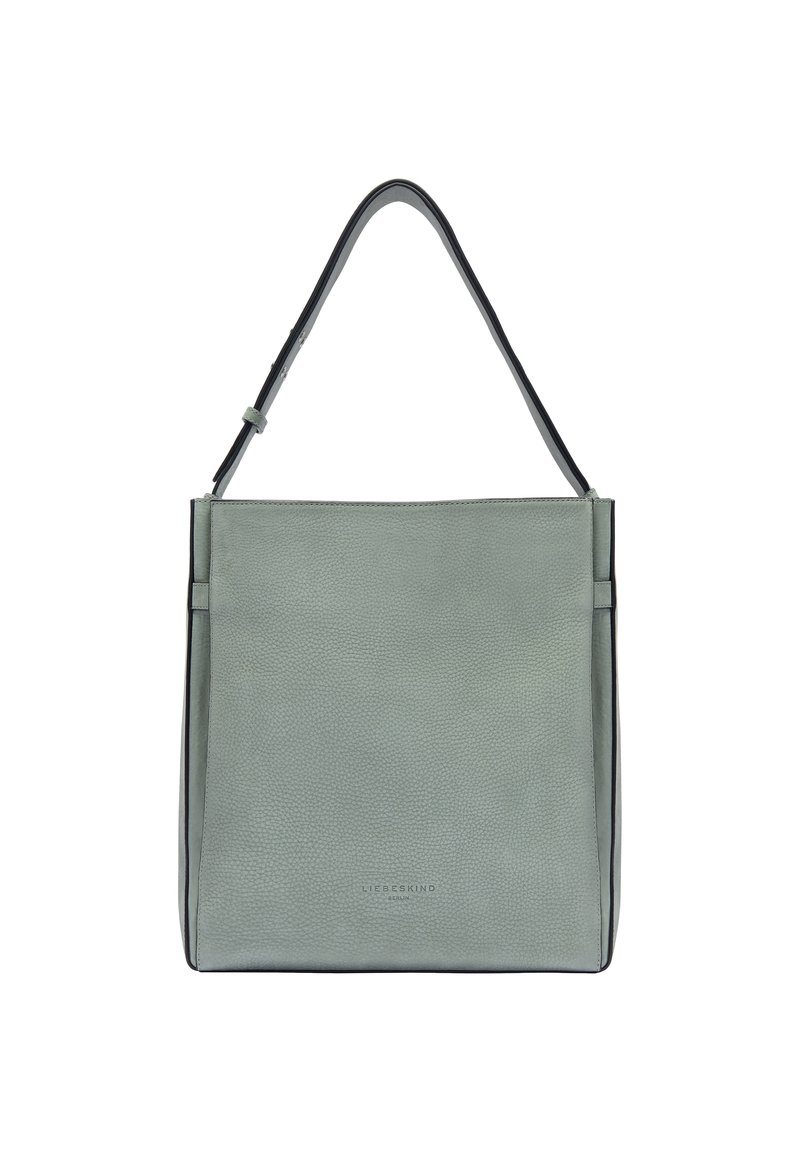 Groene leren handtas met een gestructureerde afwerking, een enkele verstelbare schouderriem en een minimalistisch ontwerp met logo-detaillering aan de onderkant.