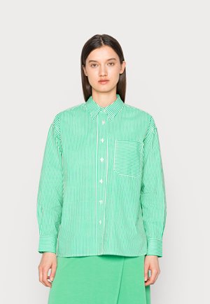 BRISA BOXY - Blusa com botões - amoli green