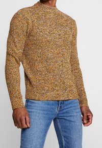 Topman Stickad tröja - mustard yellow