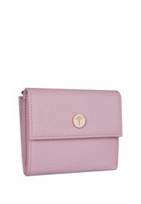 Portefeuille en cuir rose avec une finition texturée, doté d'un fermoir logo circulaire doré sur le devant et d'un design à rabat.