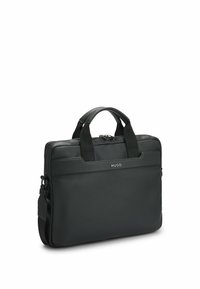 Zwarte leren laptoptas met textuur, dubbele handgrepen aan de bovenkant en een ritssluiting. Voorzien van een voorvak en logo-detail.